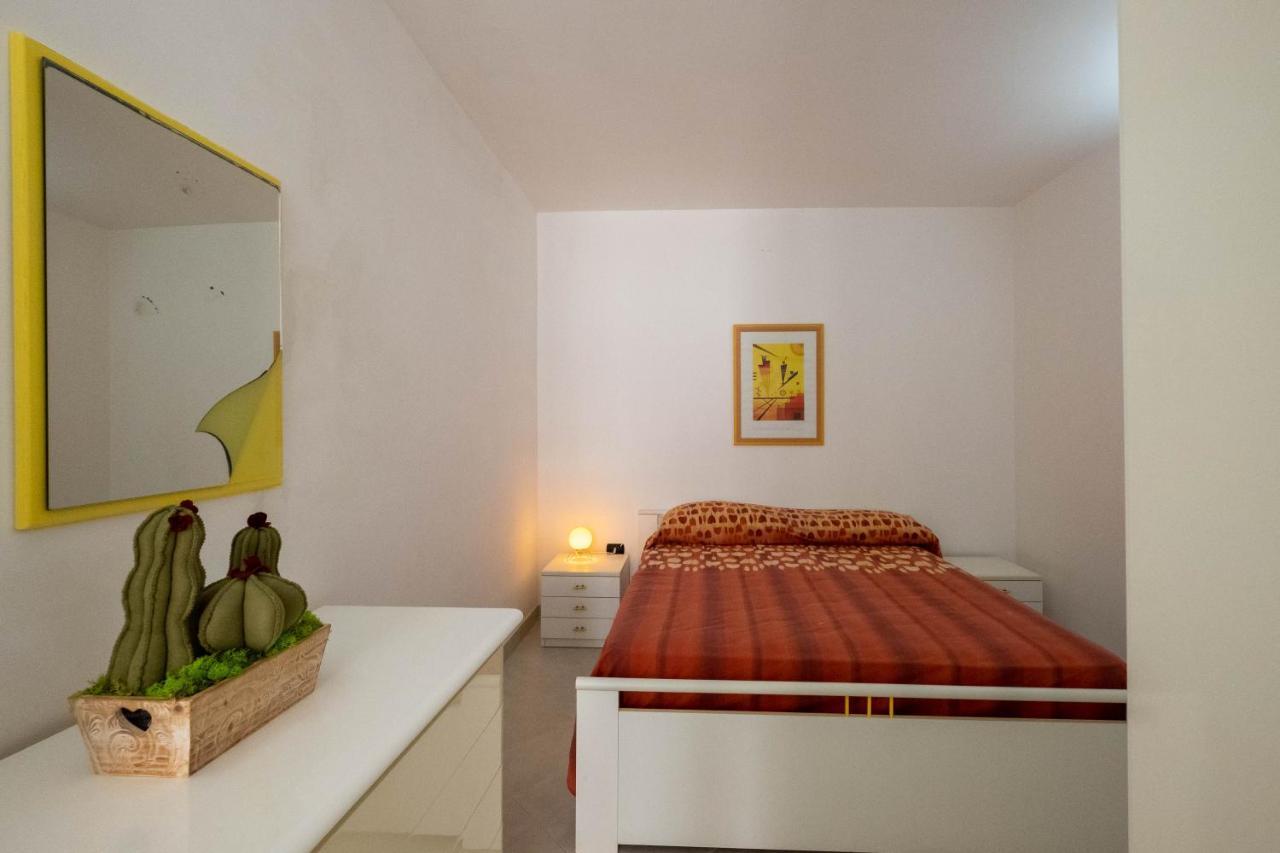 Perla Marina Appartement Torre Pali Buitenkant foto